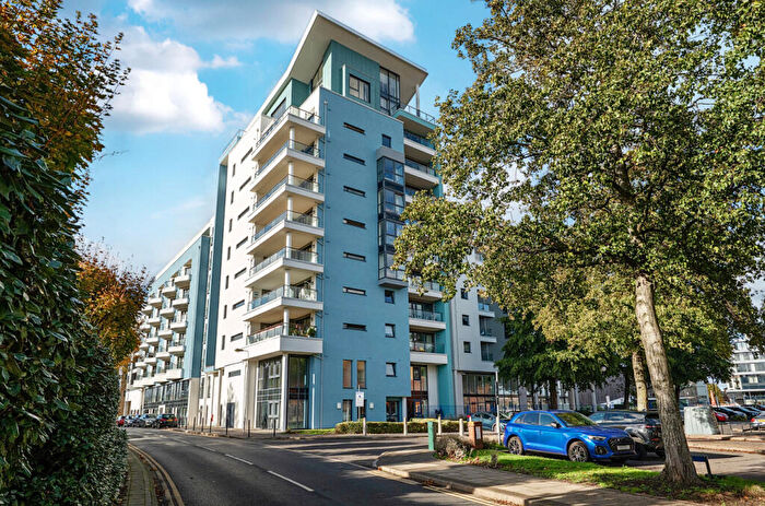 1 Bedroom Flat For Sale In Ocean Way, Ocean Village, Southampton, Hampshire, SO14
