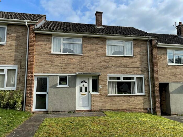 3 Bedroom Terraced House For Sale In Devizes Road, Salisbury, SP2