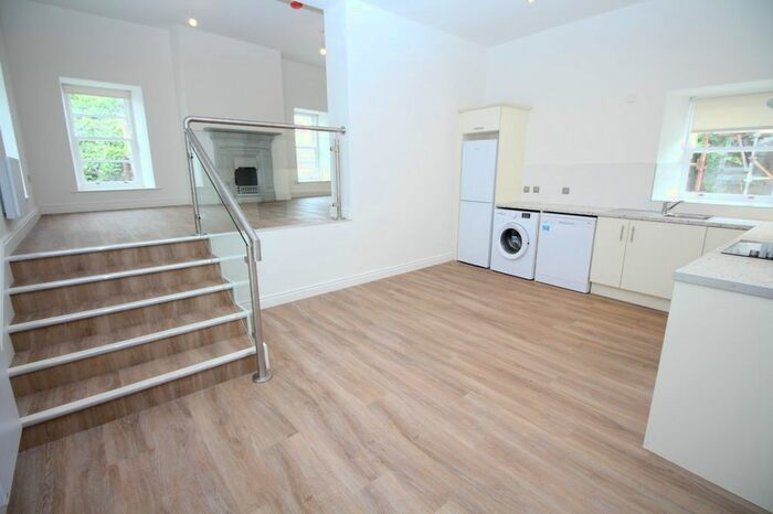 2 Bedroom Flat To Rent In D Market Place, Carrickfergus, BT38