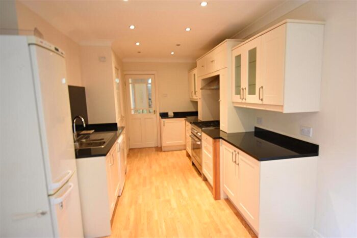 4 Bedroom Town House To Rent In Briarwood, Wilmslow, SK9