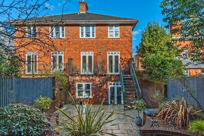 4 Bedroom Semi-Detached House For Sale In Ranelagh Road, Winchester, SO23