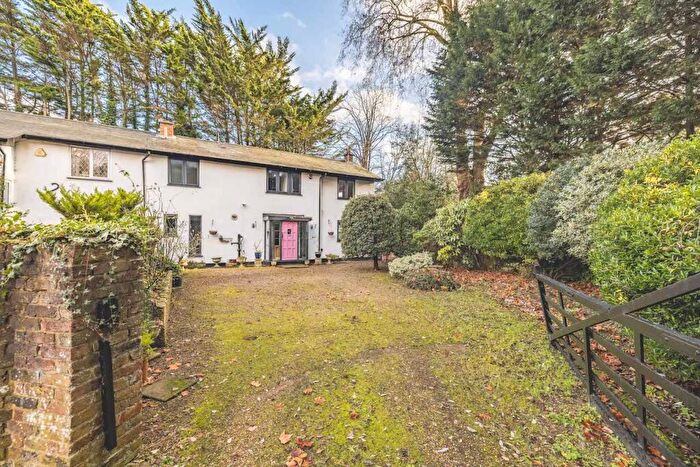 3 Bedroom Semi Detached House For Sale In Berry Hill, Taplow, SL6