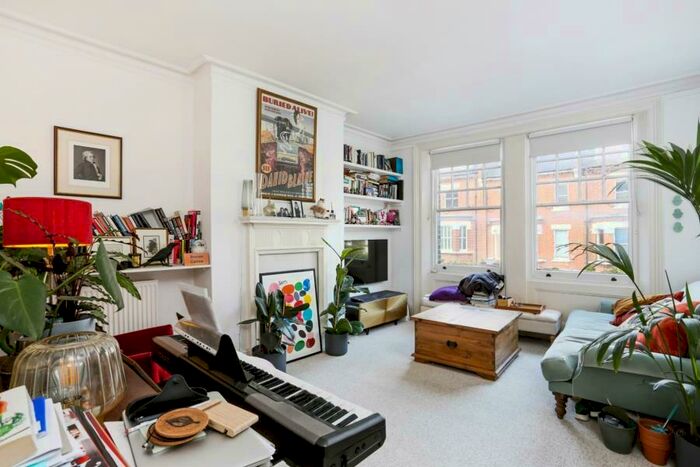 1 Bedroom Apartment To Rent In Denning Road, Hampstead, NW3