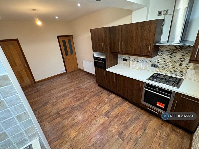 3 Bedroom Terraced House To Rent In Robinson Road, Sheffield, S2