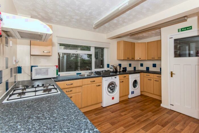 5 Bedroom House To Rent In Coolidge Close Headington, OX3