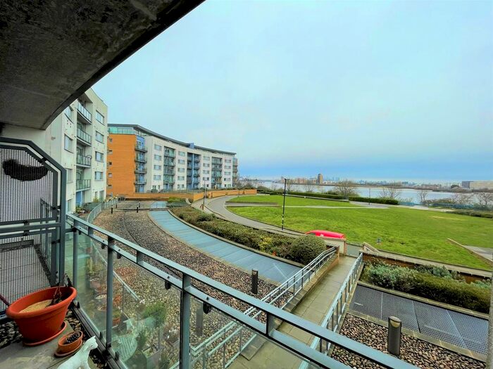 2 Bedroom Flat To Rent In Tideslea Path, London SE28