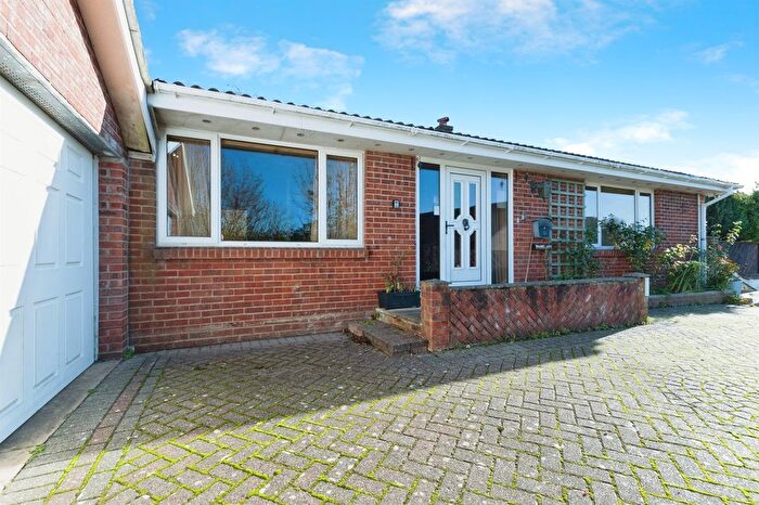 3 Bedroom Detached House For Sale In Blandford Hill, Milborne St. Andrew, Blandford Forum, DT11