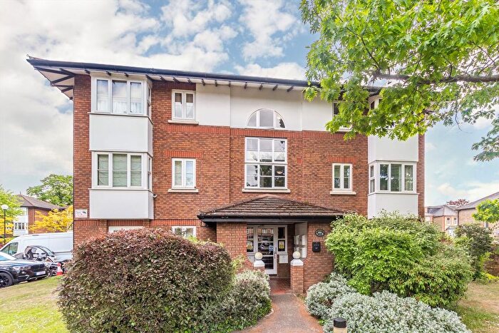 1 Bedroom Flat To Rent In Kingsworthy Close, Kingston Upon Thames, KT1
