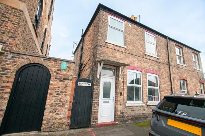 2 Bedroom Cottage For Sale In Chambers Lane, Hornsea, HU18