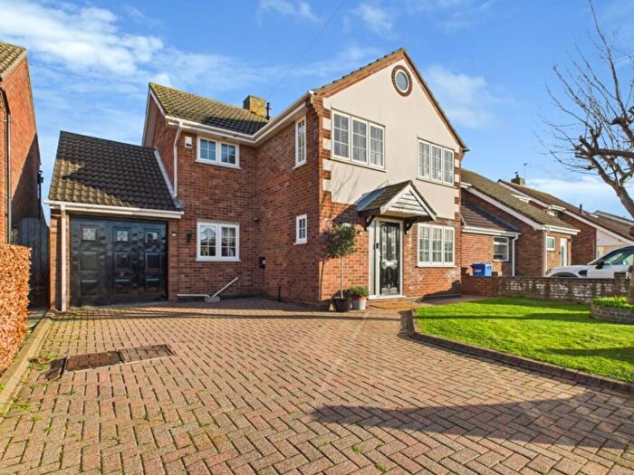 4 Bedroom Detached House For Sale In Plovers Way, Oulton Broad, NR33
