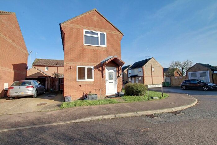 2 Bedroom Detached House For Sale In Annabelle Avenue, Manea, PE15