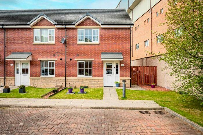 3 Bedroom End Of Terrace House To Rent In Kingfisher Court, Motherwell, ML1