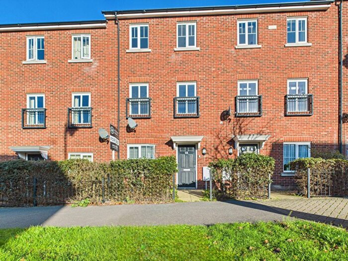 4 Bedroom Town House For Sale In Eagle Way, Hampton Vale, PE7