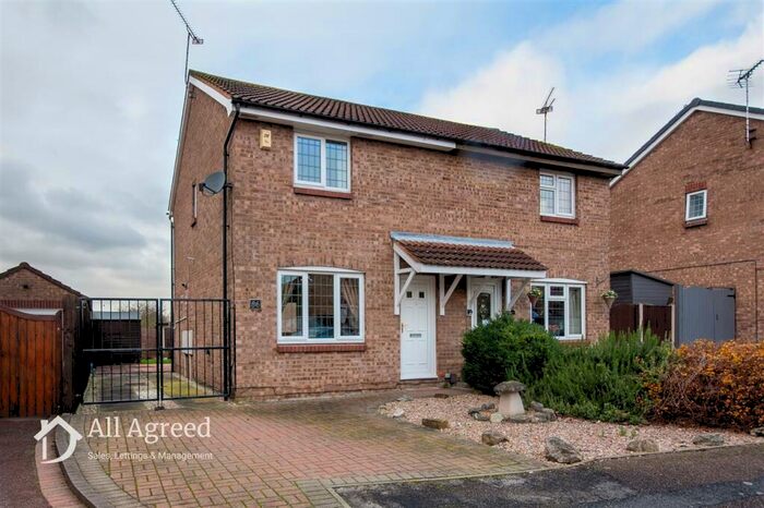 3 Bedroom Semi-Detached House To Rent In Highgate Drive, Shipley View, Ilkeston, DE7