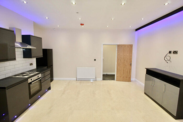 1 Bedroom House To Rent In Ashwood Terrace, Leeds, LS6
