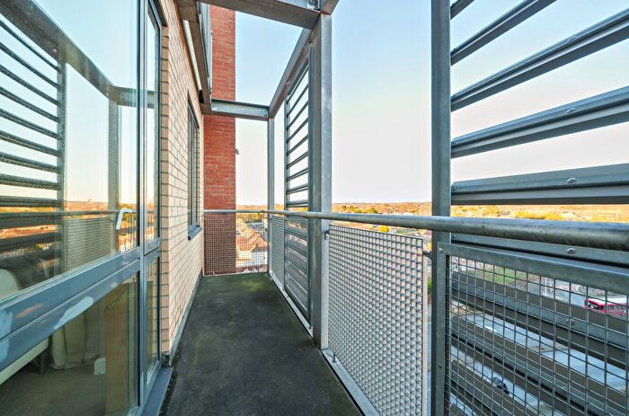 1 Bedroom Flat For Sale In Emma House, Market Link, Romford, RM1