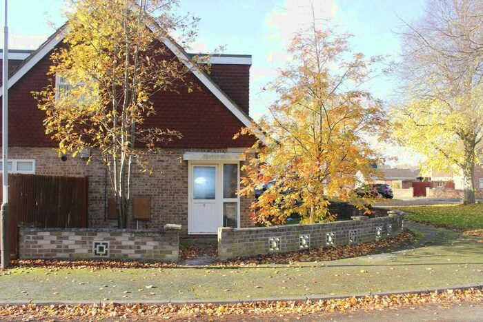 3 Bedroom Semi-Detached House To Rent In Shearer Close, Rushey Mead, LE4