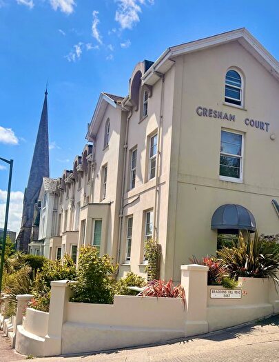 1 Bedroom Property To Rent In Babbacombe Road, Tq, TQ1