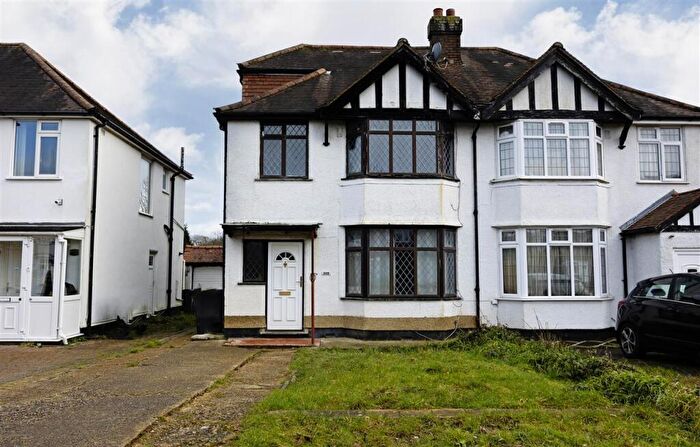 4 Bedroom Semi Detached House For Sale In Limpsfield Road, South Croydon, CR2