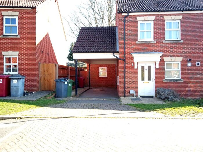 3 Bedroom Semi-Detached House To Rent In Walker Crescent, Langley, Berkshire, SL3