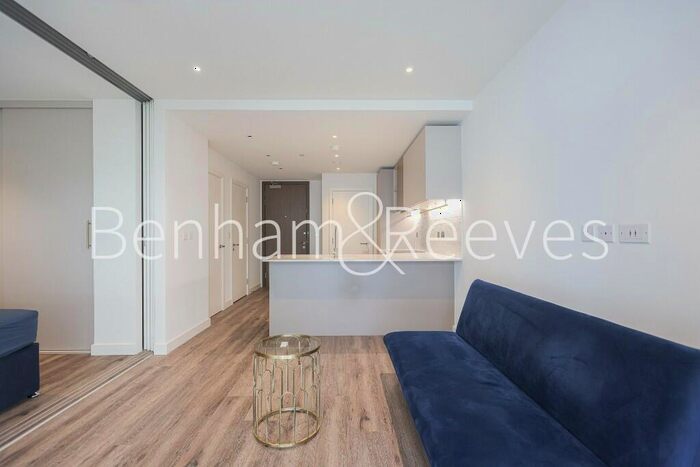1 Bedroom Apartment To Rent In Brook Road, Highgate, N8