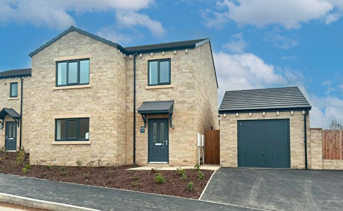 4 Bedroom Detached House For Sale In Delf Hill, Rastrick, HD6