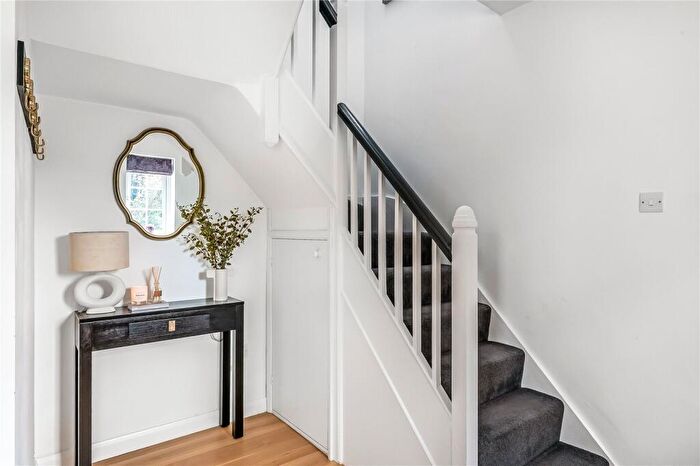3 Bedroom Detached House For Sale In Woodroyd Avenue, Horley, RH6