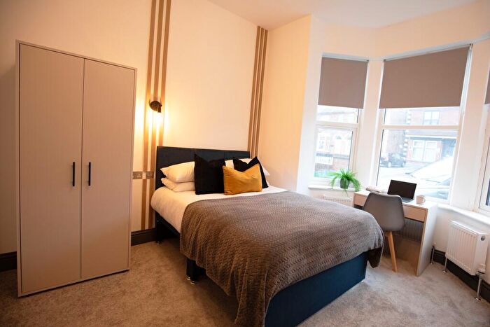 Studio To Rent In Room, London Road, DE24