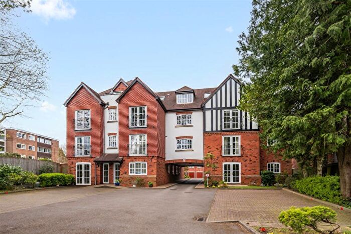 2 Bedroom Apartment For Sale In Blossomfield Road, Solihull, B91
