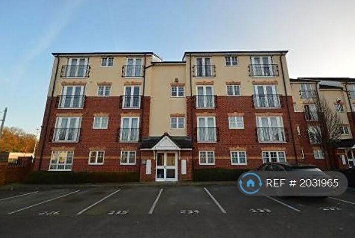 2 Bedroom Flat To Rent In Actonville Avenue, Wythenshawe, Manchester, M22