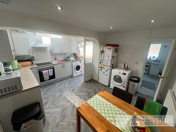 3 Bedroom Terraced House For Sale In Avondale Road, Pentre, Rhondda Cynon Taff, CF41