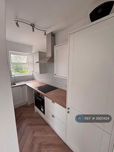 1 Bedroom Flat To Rent In Lion Court, Cardiff, CF24
