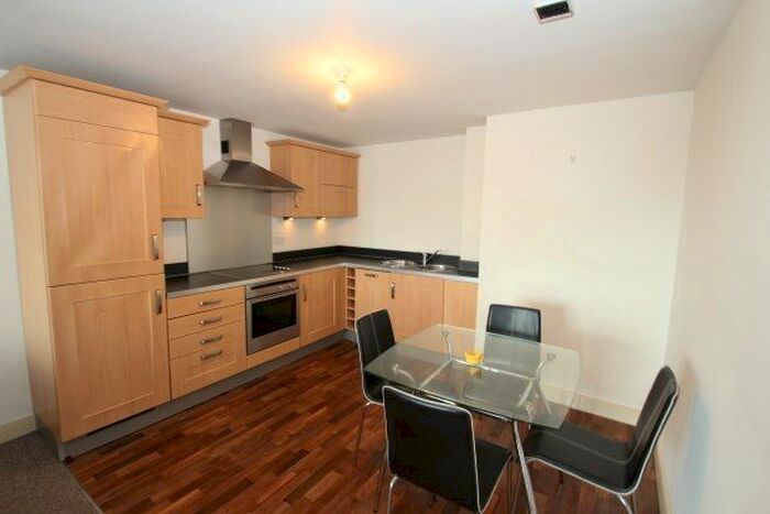 2 Bedroom Flat To Rent In Willbrook House, Gateshead, NE8