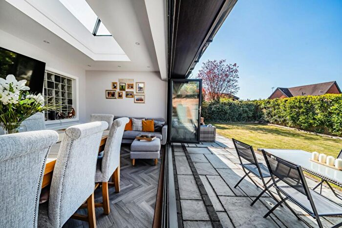 5 Bedroom Detached House For Sale In Easthampstead Road, Wokingham, RG40
