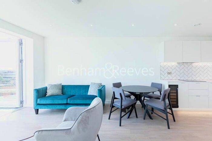 1 Bedroom Flat To Rent In Greenleaf Walk, Southall, UB1