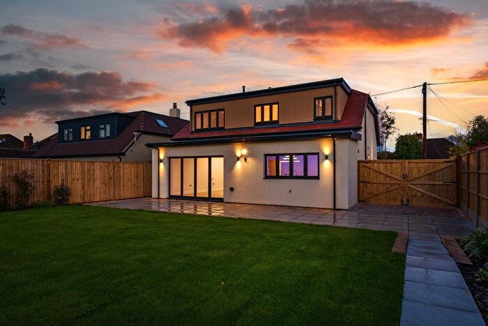 4 Bedroom Detached House For Sale In Christmas Pie Avenue, Normandy, GU3