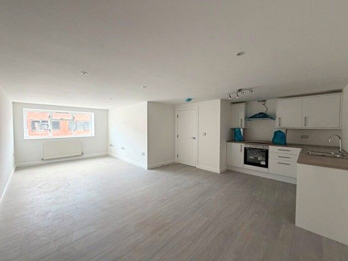 2 Bedroom Flat To Rent In Walker Avenue, Milton Keynes, MK12