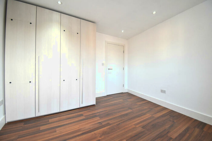 1 Bedroom Flat To Rent In Station Road, London, NW4