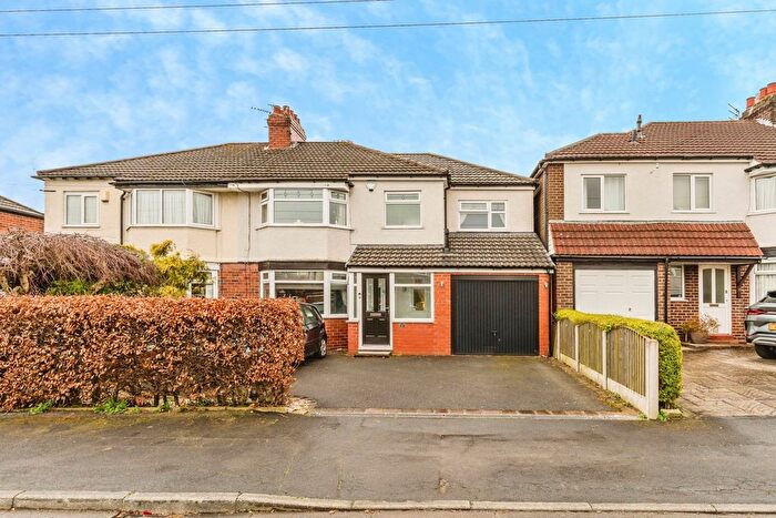 4 Bedroom Semi Detached House For Sale In Meadway Road, Cheadle Hulme, Cheadle, Greater Manchester, SK8