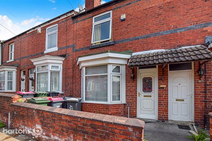 2 Bedroom Terraced House For Sale In Lord Street, Clifton, S65