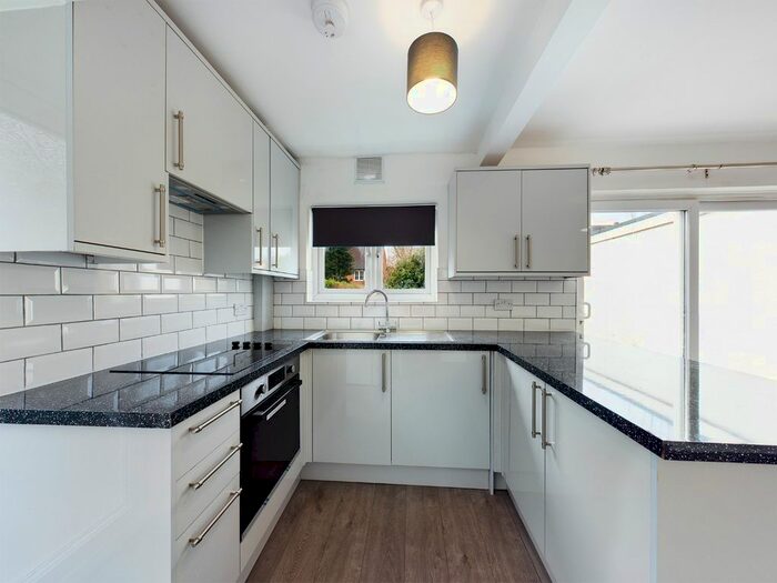 3 Bedroom Semi-Detached House To Rent In Belswains Lane, Hemel Hempstead, HP3