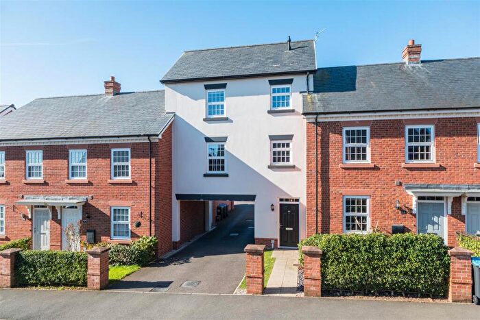 2 Bedroom Town House For Sale In Hazelhurst Way, Tarporley, CW6