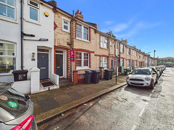 2 Bedroom Terraced House To Rent In Grange Road, Hove, BN3