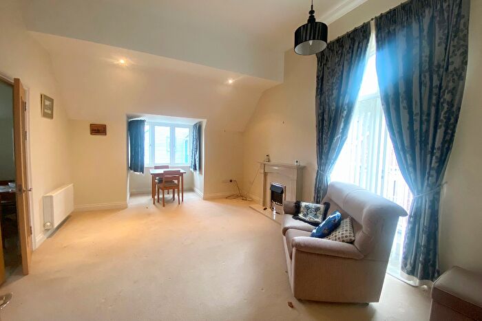 2 Bedroom Retirement Property For Sale In No. Marlow, Richmond Villages Northampton, Bridge Meadow Way, Northampton, Northamptonshire, NN4