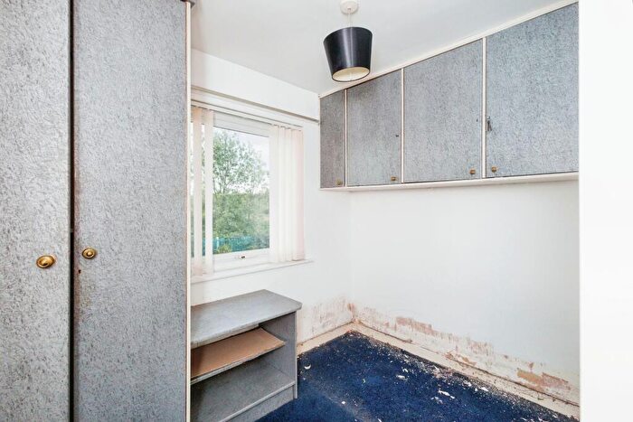 2 Bedroom Flat For Sale In City Avenue, Denton, Manchester, Greater Manchester, M34