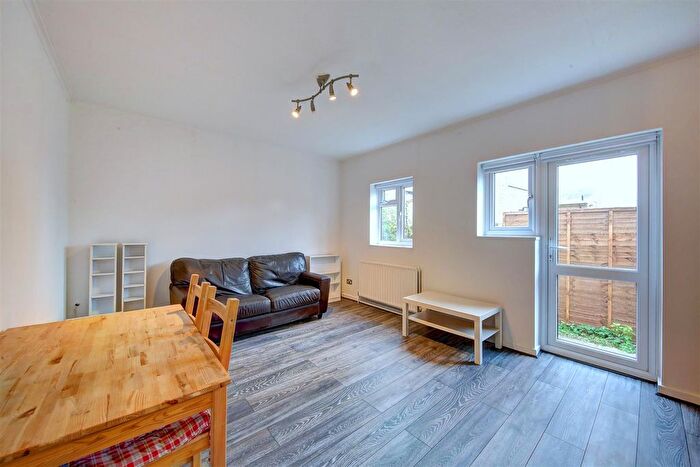 1 Bedroom Maisonette To Rent In Russell Road, London, SW19