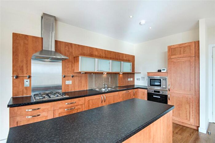 2 Bedroom Flat For Sale In Lancefield Quay, Finnieston, Glasgow, G3