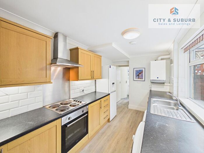 2 Bedroom Flat To Rent In Woodbine Street, NE8