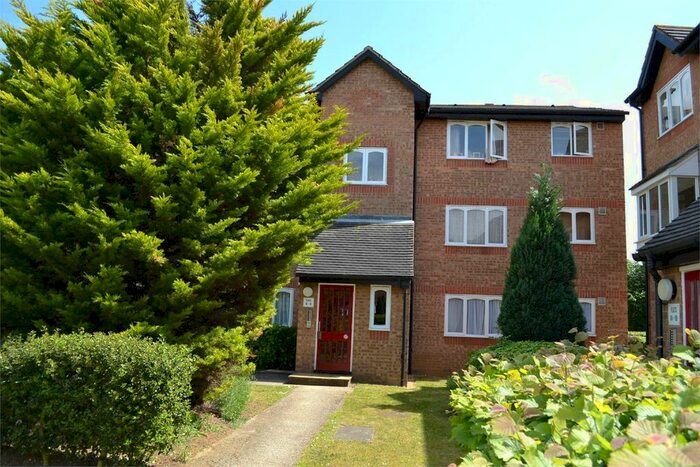 1 Bedroom Flat To Rent In Wedgewood Road, Hitchin SG4