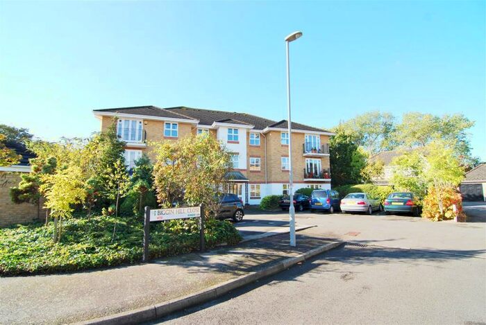 2 Bedroom Flat To Rent In Biggin Hill Close, Kingston Upon Thames, KT2
